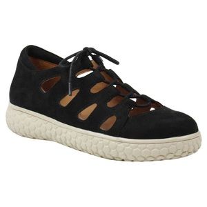 L'AMOUR DES PIEDS ZARAH BLACK NUBUCK (WOMEN'S)
